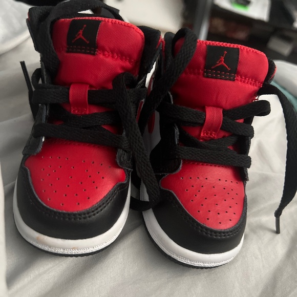 Air Jordan retro 1s